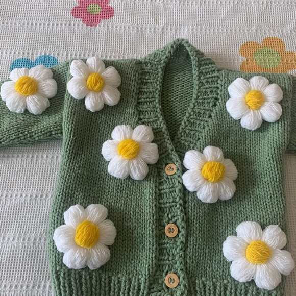 Handmade Girl Cardigan - Picture 4 of 6